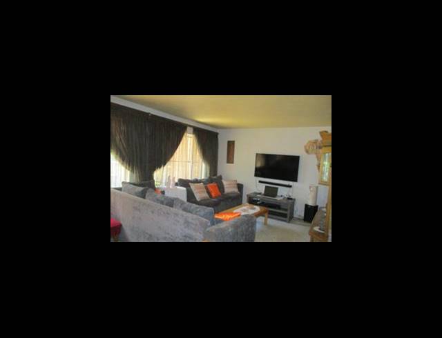 3 BEDROOM DUPLEX SOLD IN WONDERBOOM